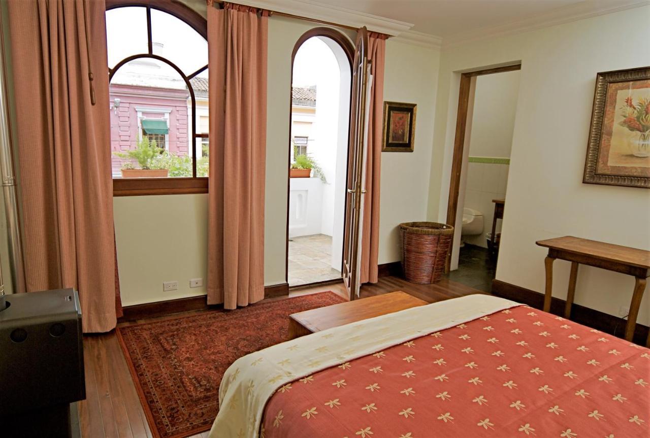 Boutique Hotel Casa Foch Кито Экстерьер фото