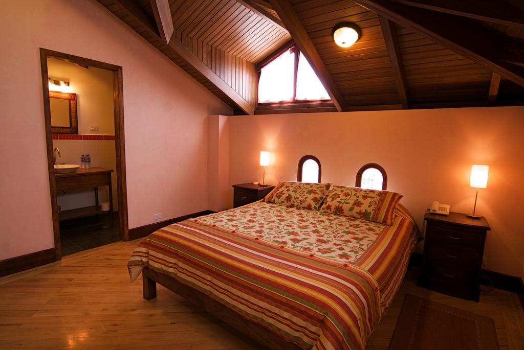 Boutique Hotel Casa Foch Кито Экстерьер фото
