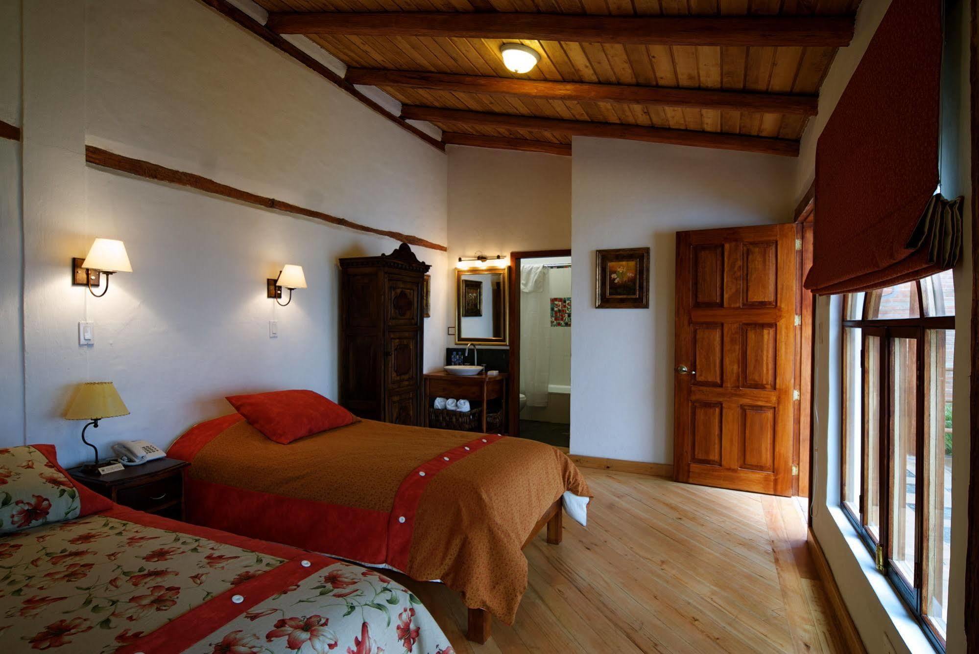 Boutique Hotel Casa Foch Кито Экстерьер фото