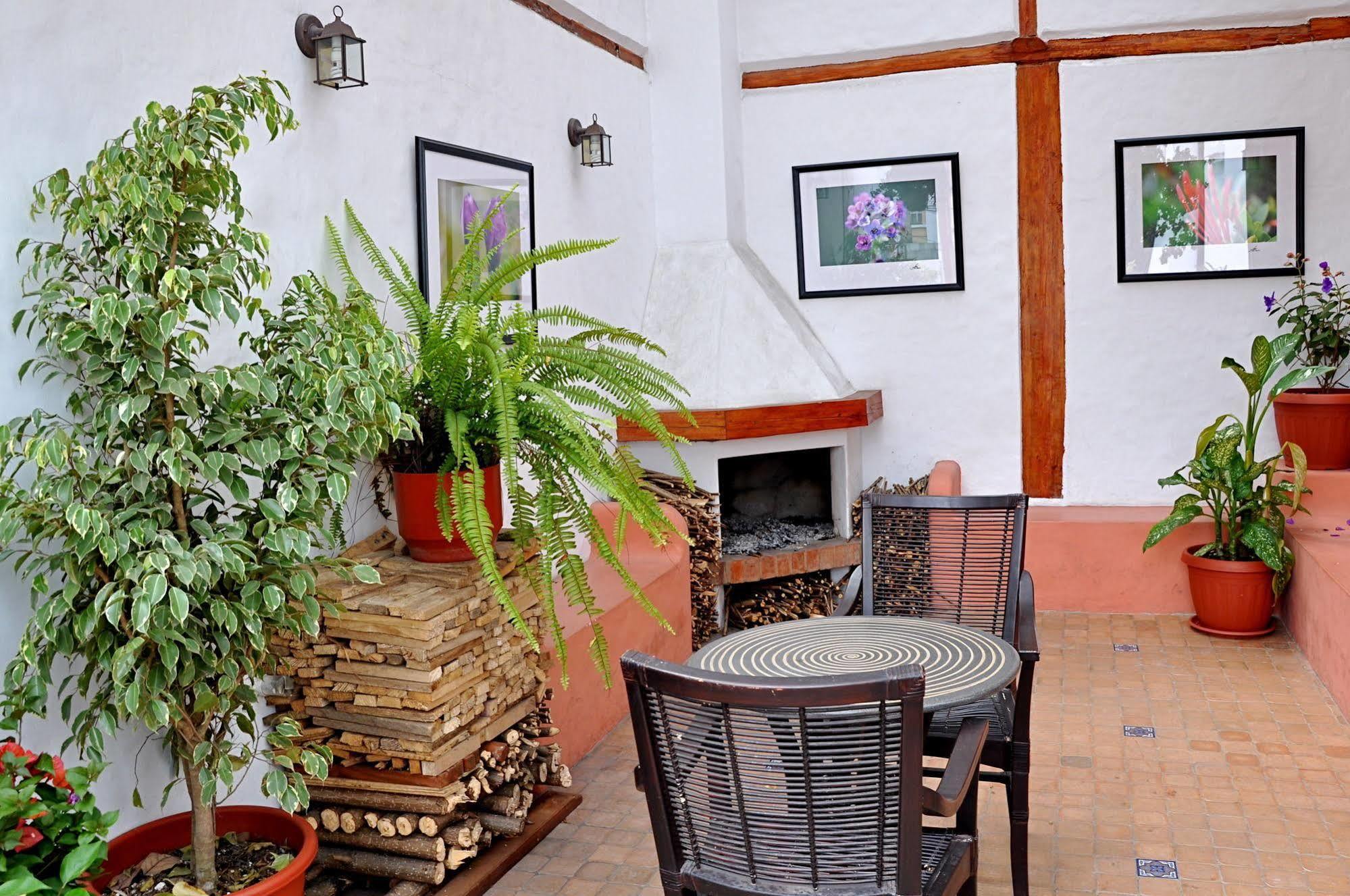 Boutique Hotel Casa Foch Кито Экстерьер фото
