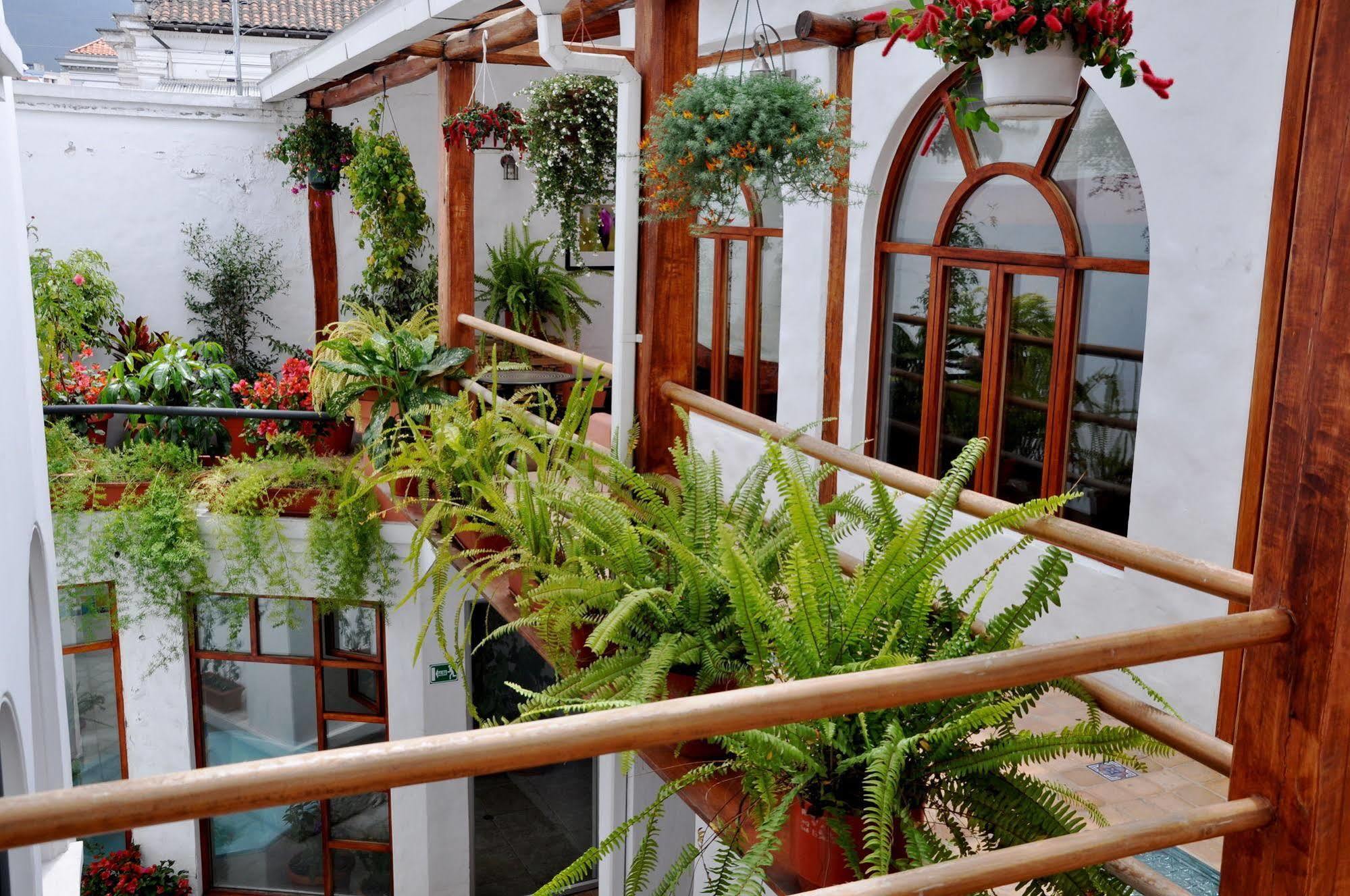 Boutique Hotel Casa Foch Кито Экстерьер фото