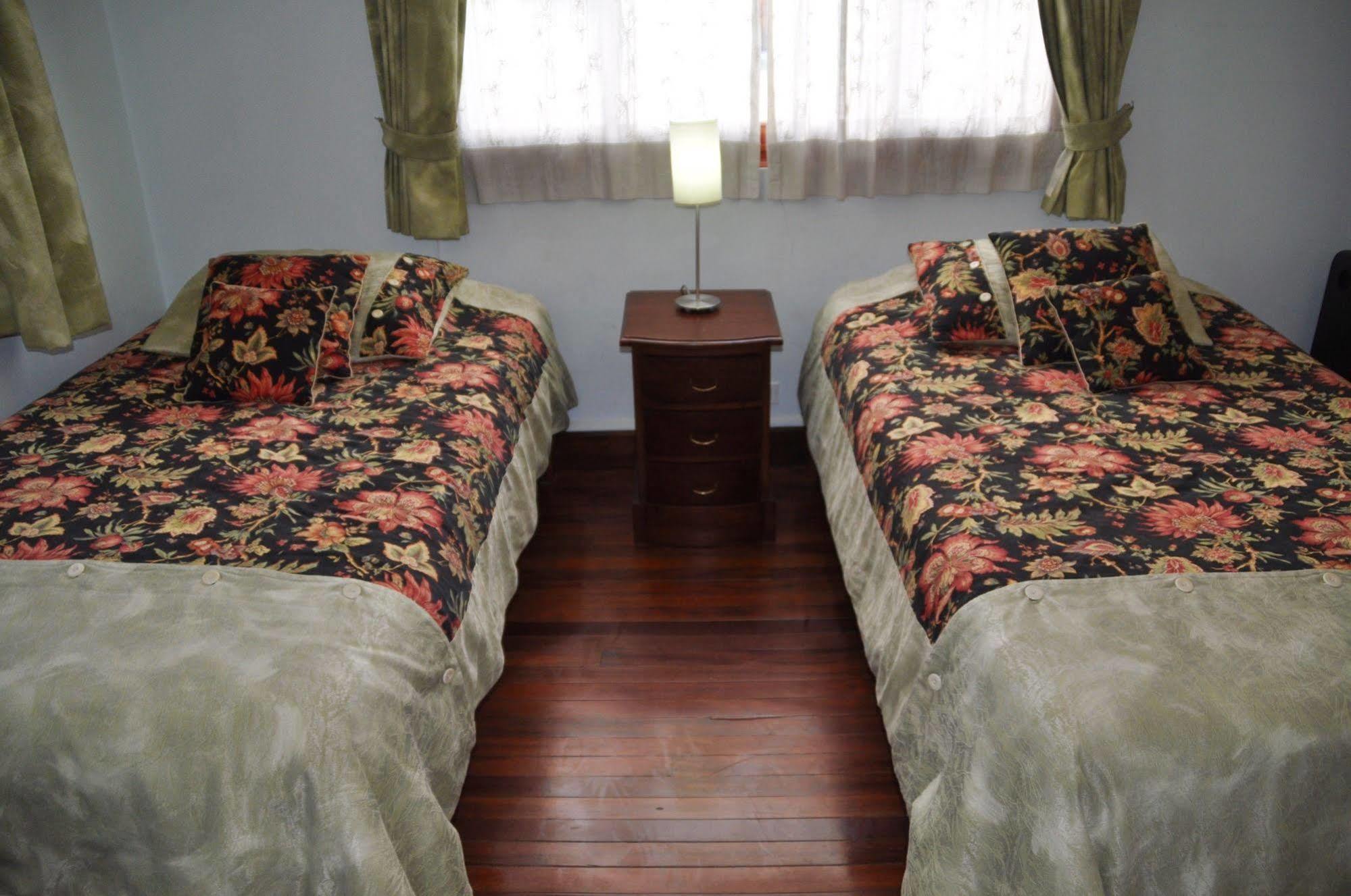Boutique Hotel Casa Foch Кито Экстерьер фото
