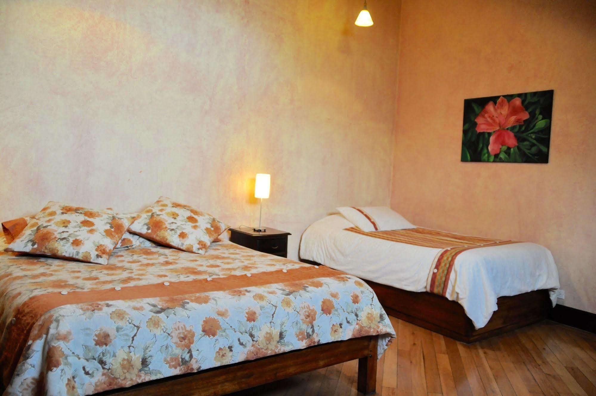 Boutique Hotel Casa Foch Кито Экстерьер фото